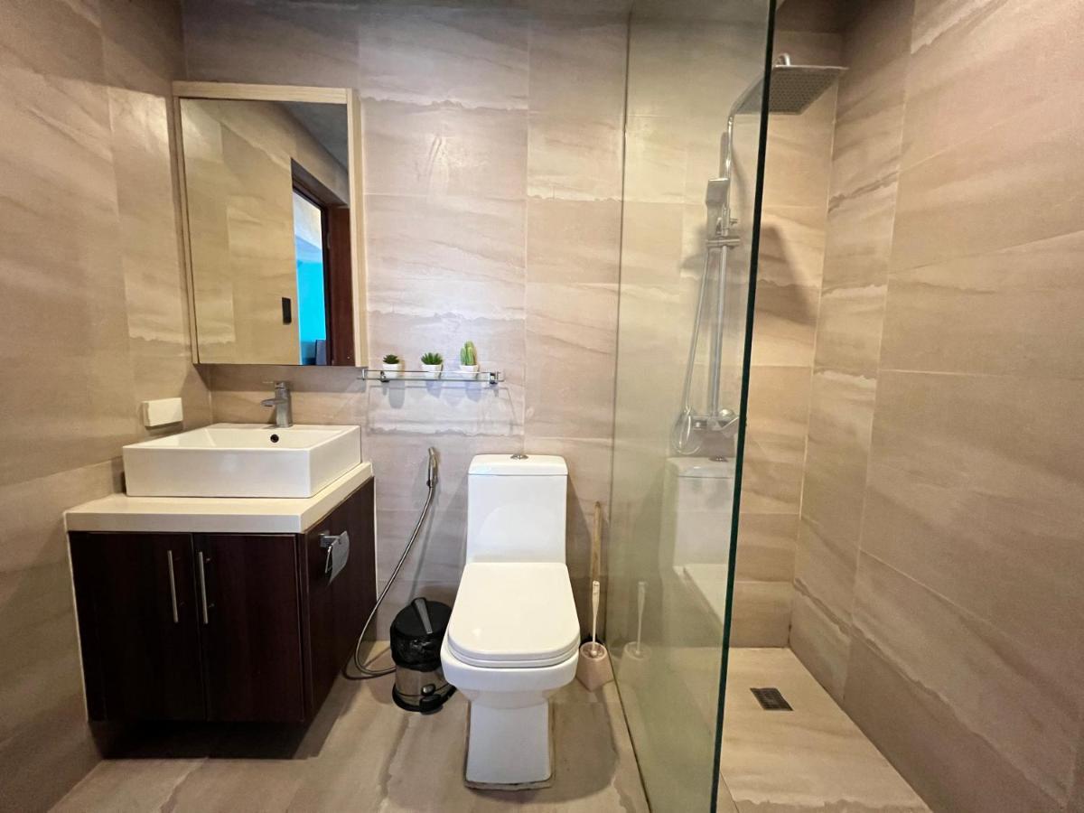 Cozy Spacious Hotel Type Condo With Ps5 Smart Tv And Wifi San Juan  Exterior photo